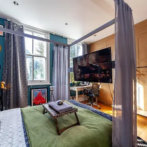 Master En - Townhouse Double With Garden & Hot Tub Homestay